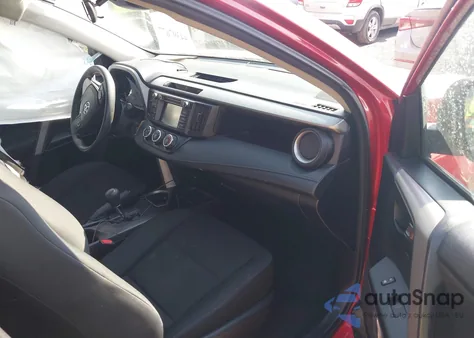 2017 Toyota Rav4 Le z USA, uszkodzony, nr VIN 2T3BFREV7HW614339